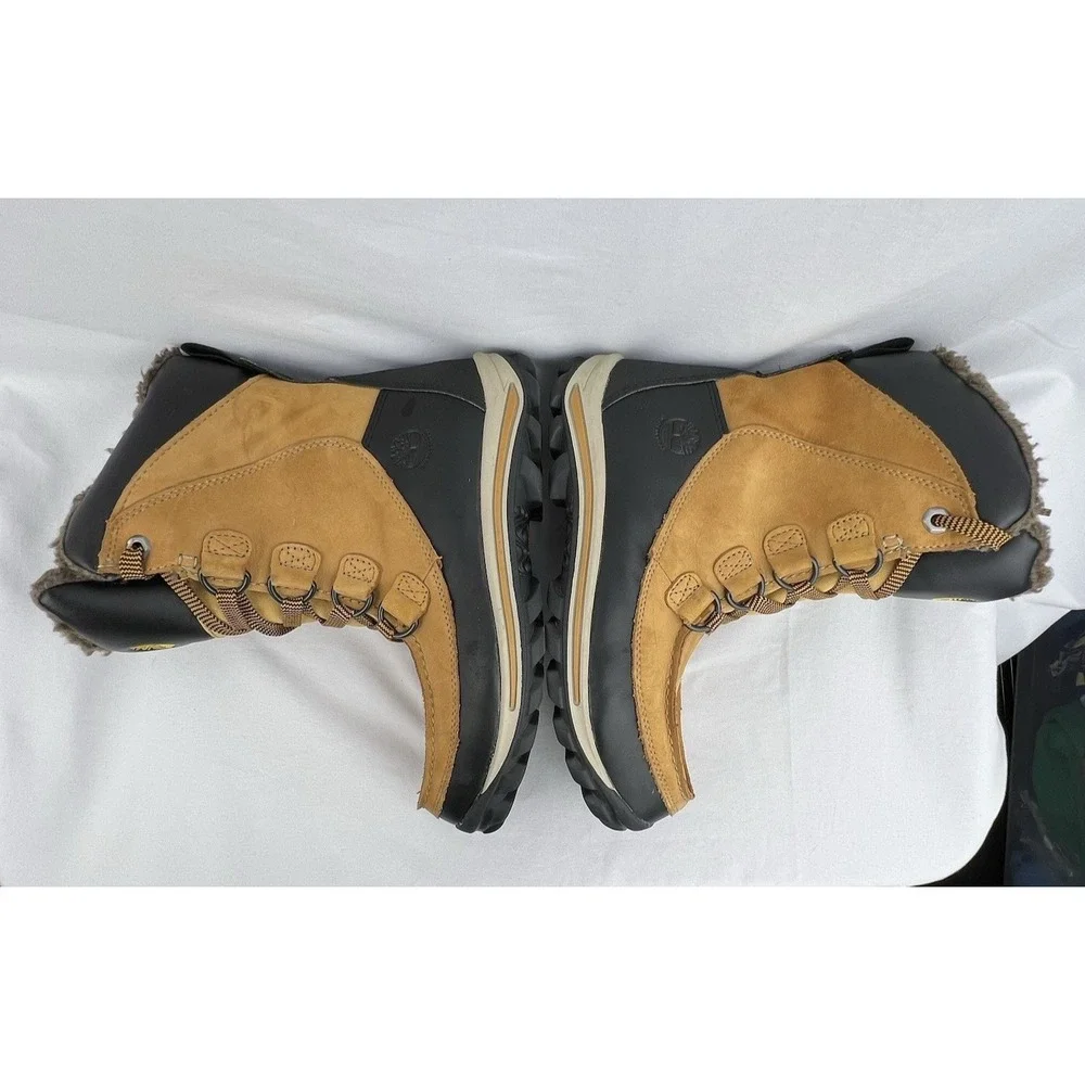Timberland Youth CHILLBERG WATERPROOF Wheat Nubuck Boots Size 5 Zipper Fleece